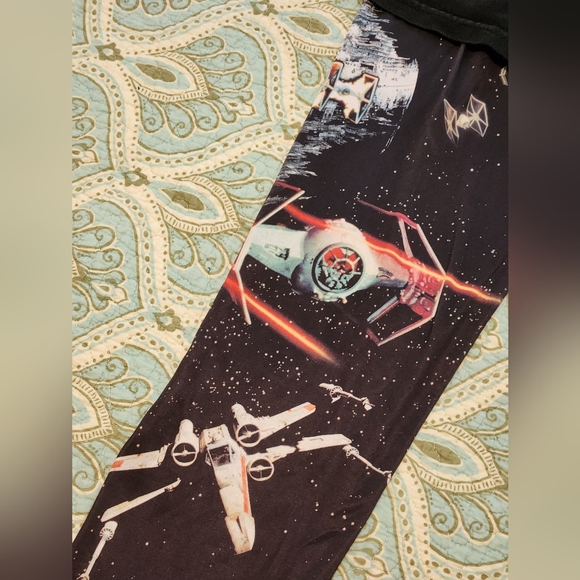 Star Wars Tee & Tights PJs Sleepwear Lounge Wear M - Picture 3 of 5